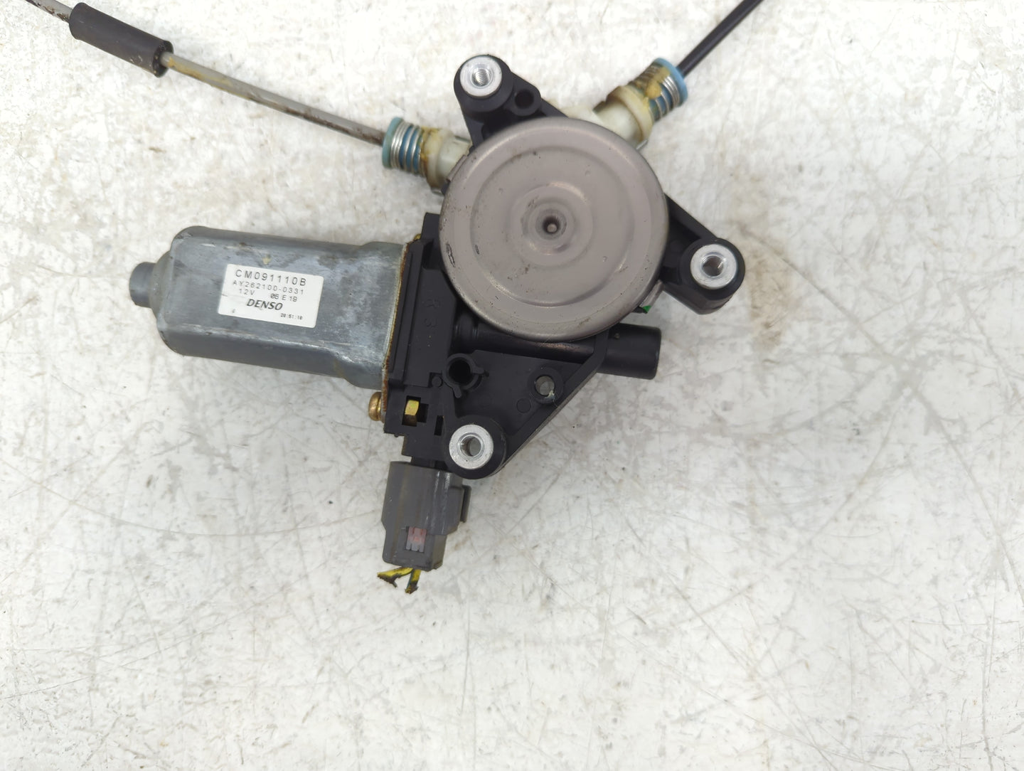 2001-2007 Ford Escape Passenger Rear Right Power Window Motor - Oemusedautoparts1.com