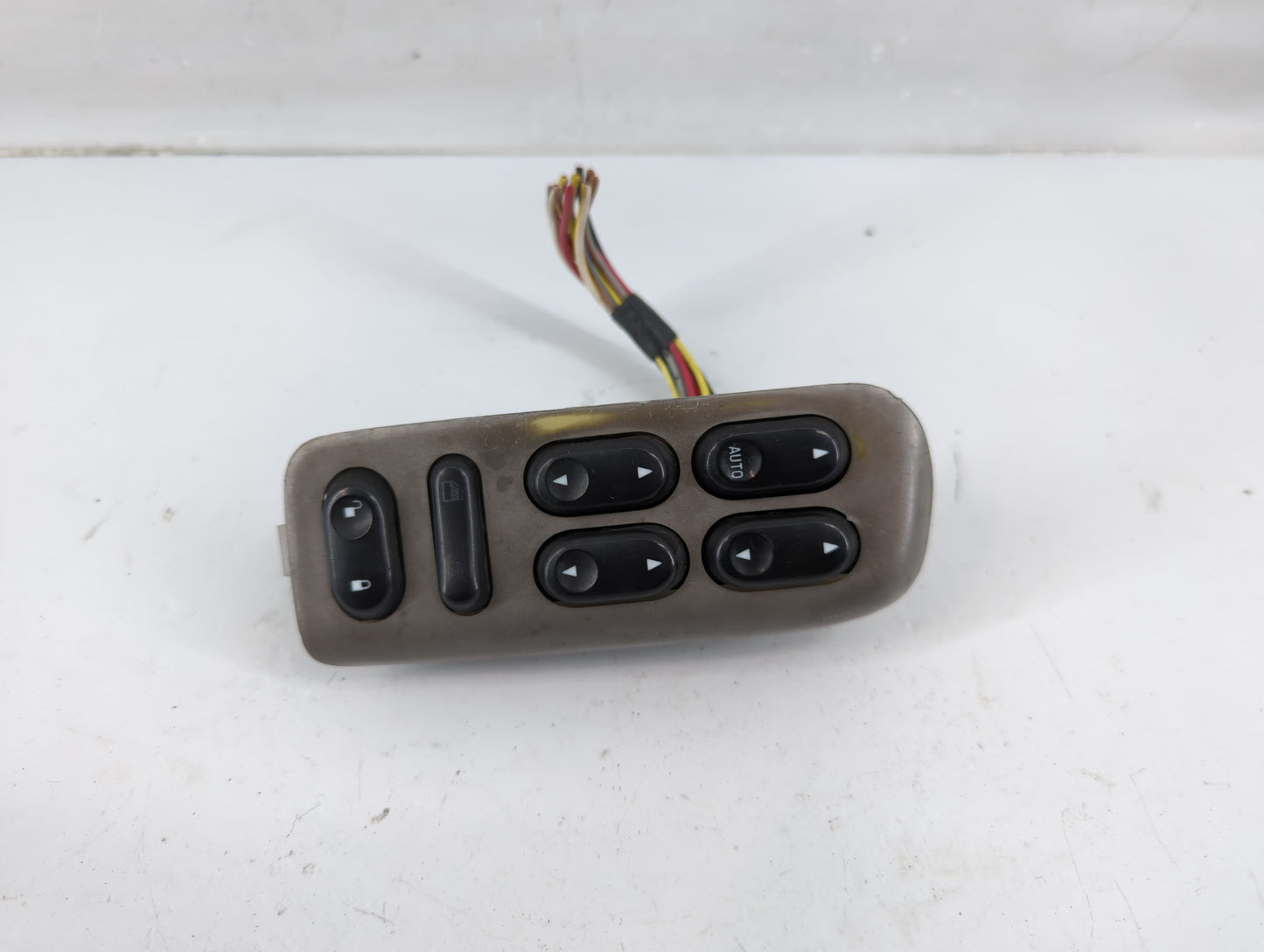 2001-2007 Ford Escape Master Power Window Switch Replacement Driver Side Left P/N:4L8T-14540-AAW Fits OEM Used Auto Parts - 