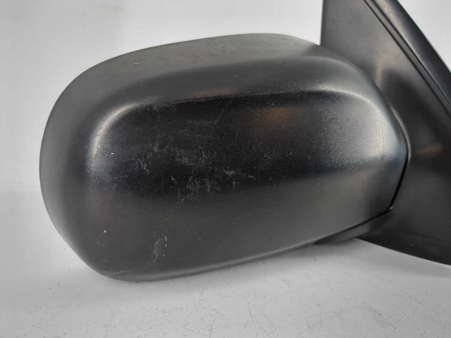 2001-2007 Ford Escape Passenger Right Side View Manual Door Mirror Black - Oemusedautoparts1.com