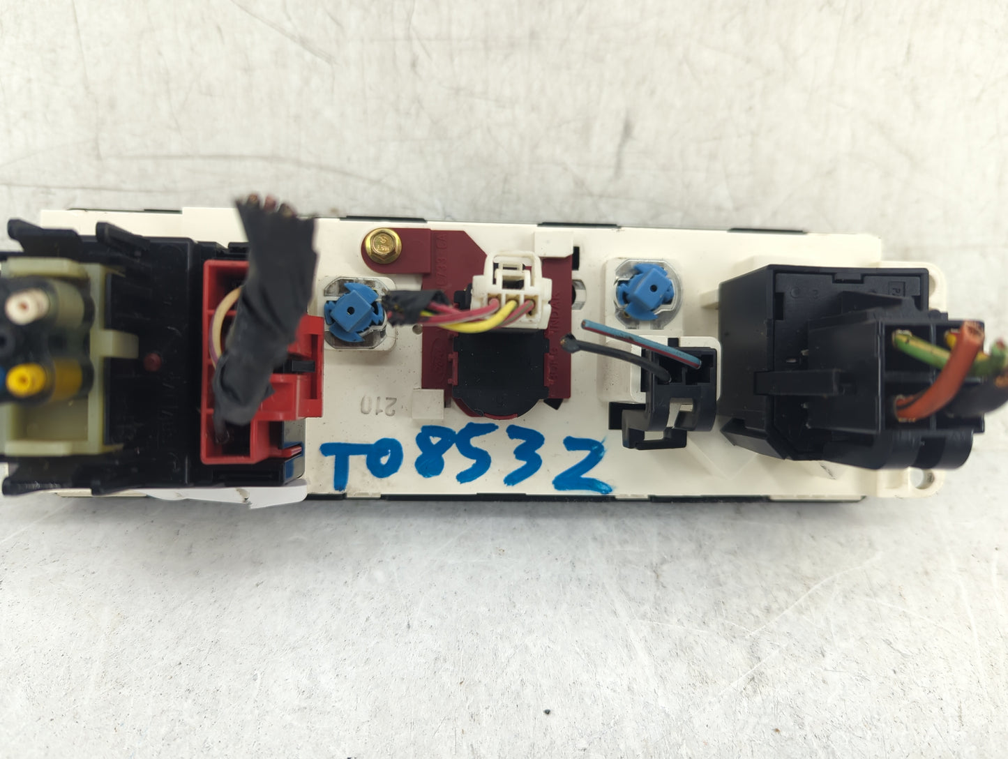 2000-2005 Ford Excursion Climate Control Module Temperature AC/Heater Replacement Fits Fits 2000 2001 2002 2003 2004 2005 OE