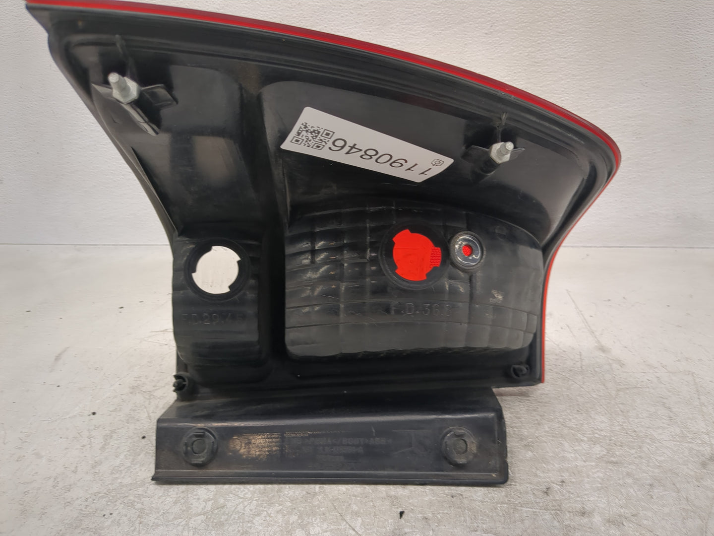 2004 Ford Expedition Tail Light Assembly Driver Left OEM P/N:2L1X-13B504-A Fits OEM Used Auto Parts - Oemusedautoparts1.com