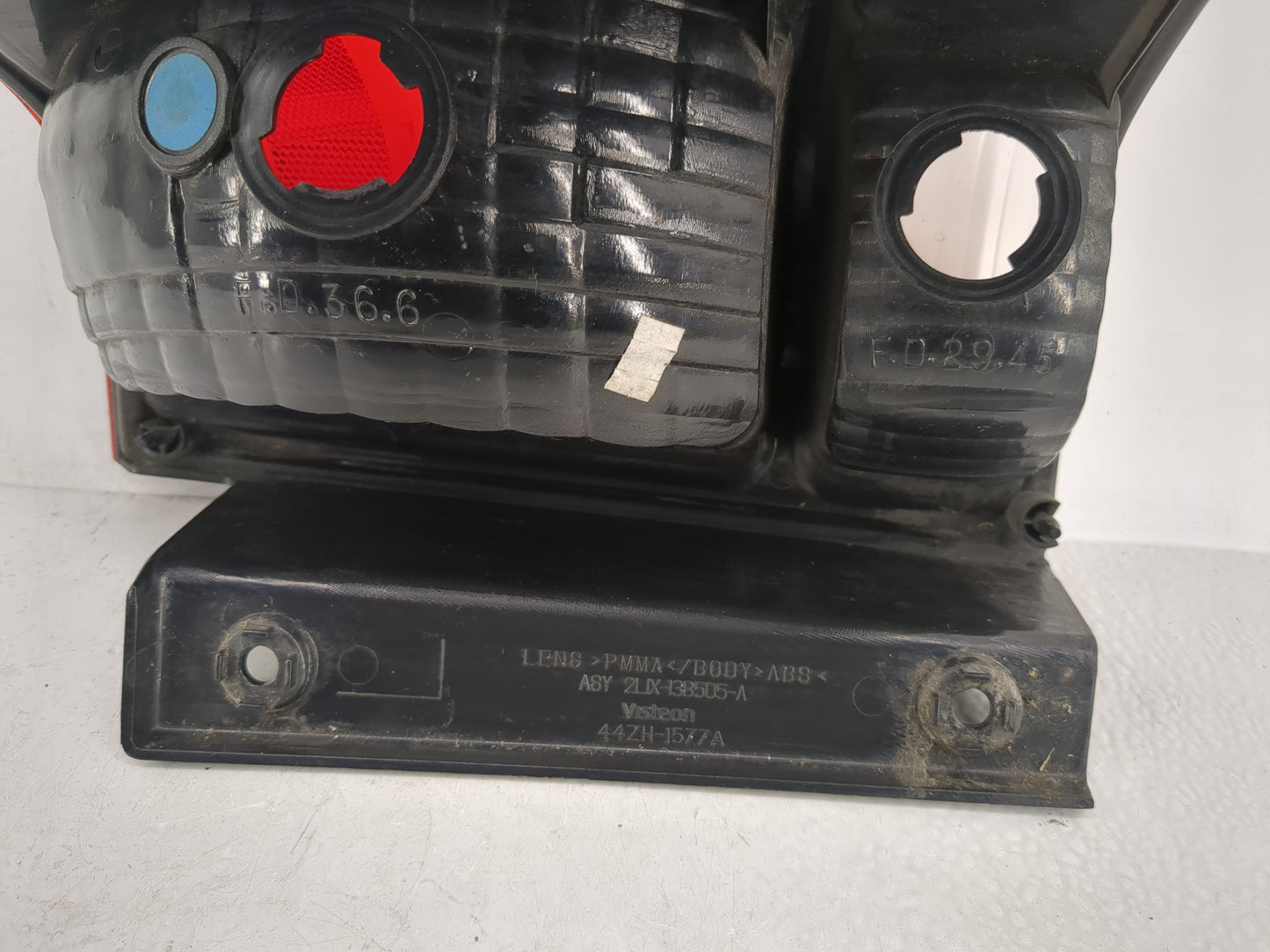 2004 Ford Expedition Tail Light Assembly Driver Left OEM P/N:2L1X-13B504-A Fits OEM Used Auto Parts - Oemusedautoparts1.com