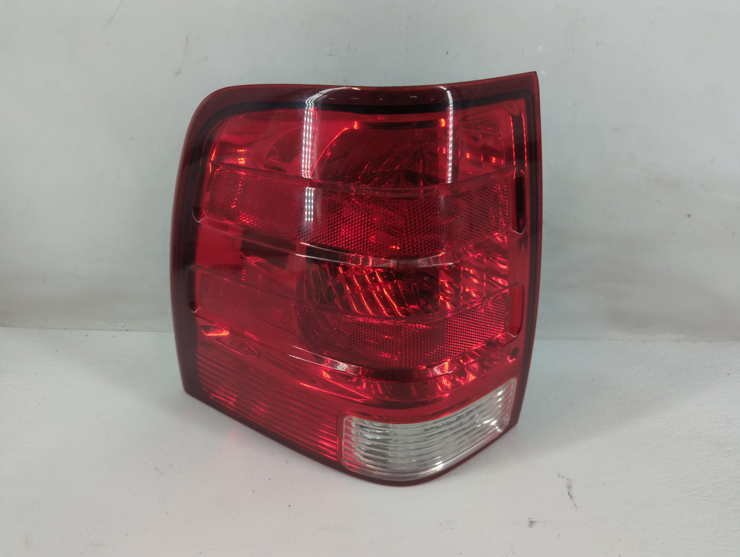 2004 Ford Expedition Tail Light Assembly Driver Left OEM P/N:2L1X-13B504-A Fits OEM Used Auto Parts - Oemusedautoparts1.com