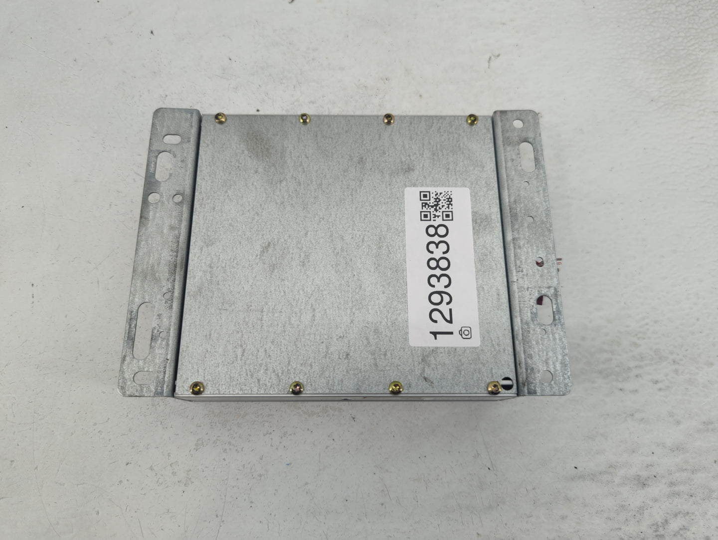 2004 Ford Expedition Radio AM FM Cd Player Receiver Replacement P/N:F80F-18C808-BA Fits OEM Used Auto Parts - Oemusedautopar