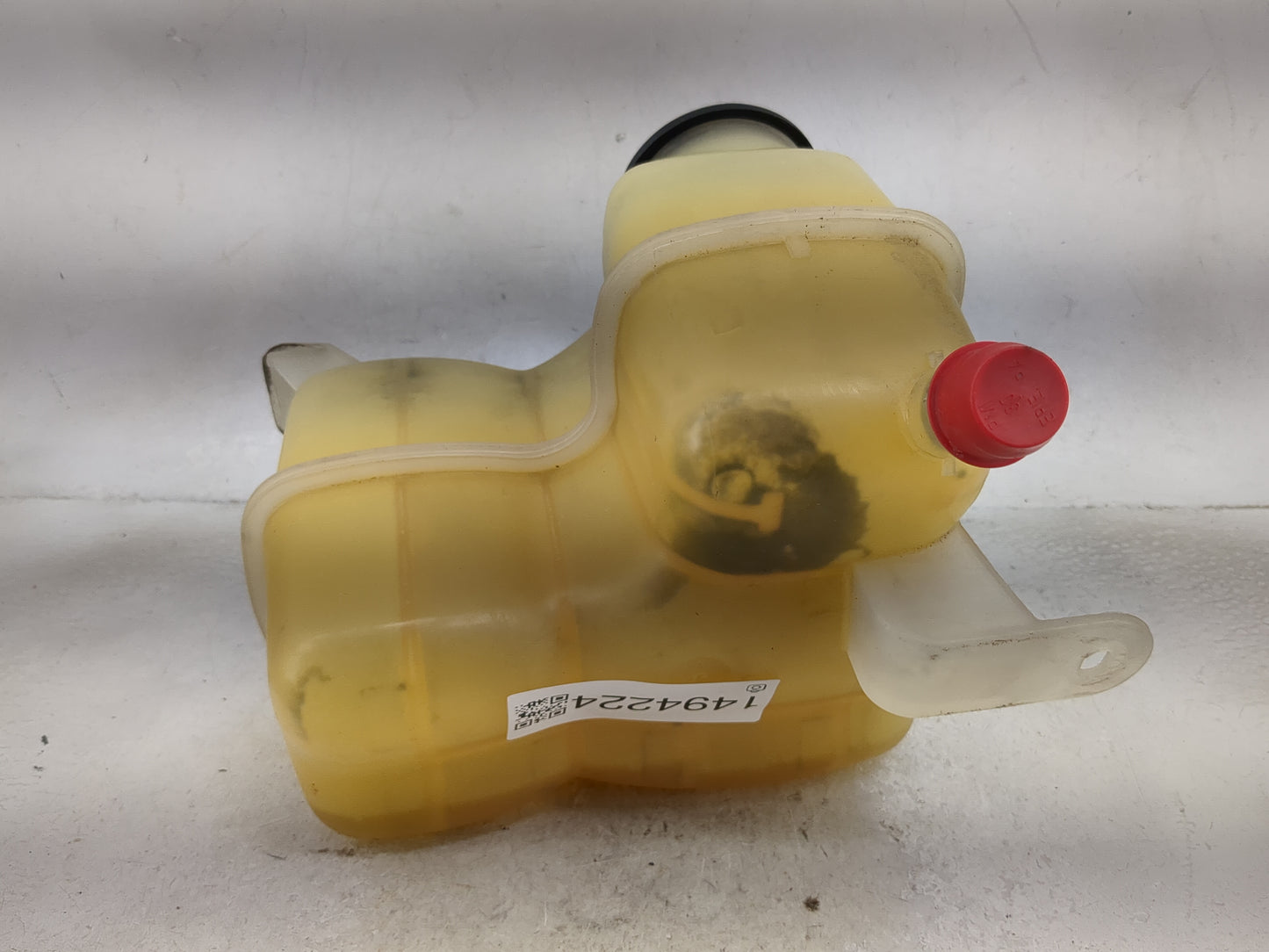 2003 Ford Expedition Radiator Coolant Overflow Expansion Tank Bottle 1494224 - Oemusedautoparts1.com