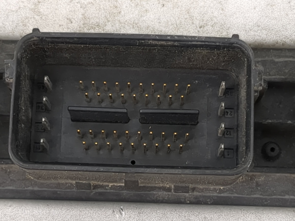 2004 Ford Expedition PCM Engine Control Computer ECU ECM PCU OEM P/N:RM4L1A-12A650-TB HPC-818, PCM122 OEM Used Auto Parts - 
