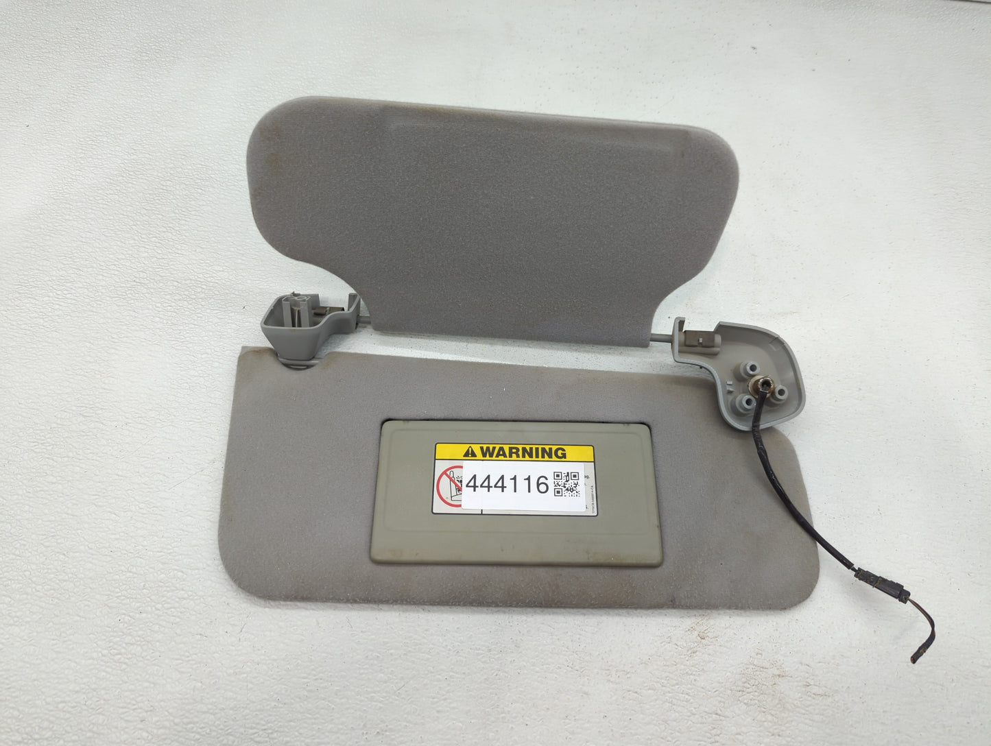 2003-2005 Ford Expedition Sun Visor Shade Replacement Passenger Right Mirror Fits Fits 2003 2004 2005 OEM Used Auto Parts - 