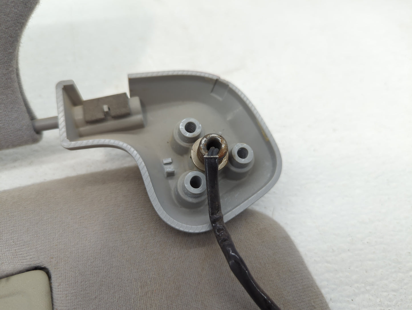 2003-2005 Ford Expedition Sun Visor Shade Replacement Passenger Right Mirror Fits Fits 2003 2004 2005 OEM Used Auto Parts - 