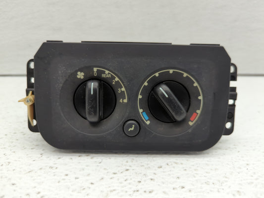 2004 Ford Expedition Climate Control Module Temperature AC/Heater Replacement P/N:2L1H-19D838-AE 459975011 Fits OEM Used Auto Parts