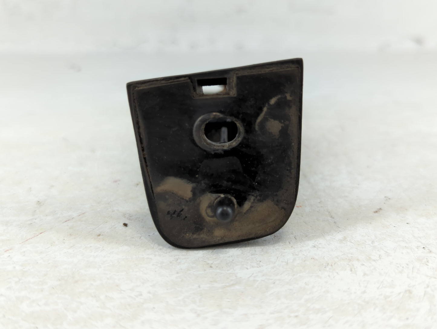 2004 Ford Expedition Driver Left Hood Hinge - Oemusedautoparts1.com
