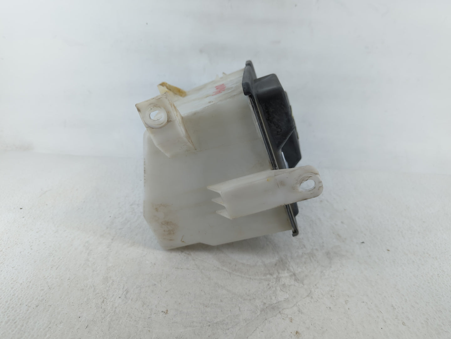2004 Ford Expedition Windshield Washer Fluid Reservoir Bottle Oem - Oemusedautoparts1.com