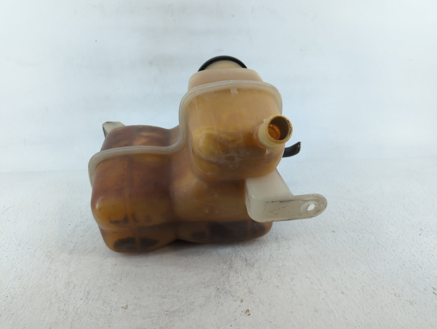 2004 Ford Expedition Windshield Washer Fluid Reservoir Bottle Oem - Oemusedautoparts1.com