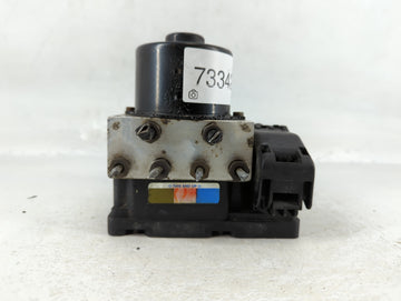 2004 Ford Expedition Throttle Body P/N:4L1T-2 Fits Fits 2000 2001 2002 2003 OEM Used Auto Parts - Oemusedautoparts1.com