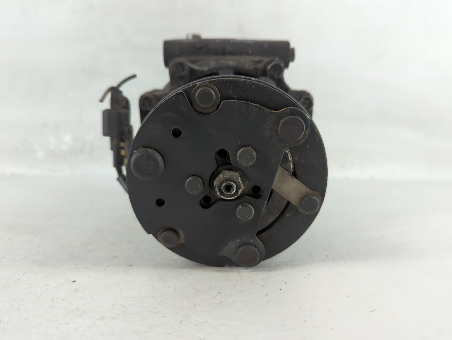 Ford Expedition Air Conditioning A/c Ac Compressor Oem - Oemusedautoparts1.com