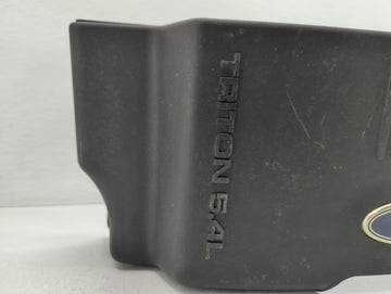 2004 Ford Expedition Engine Cover