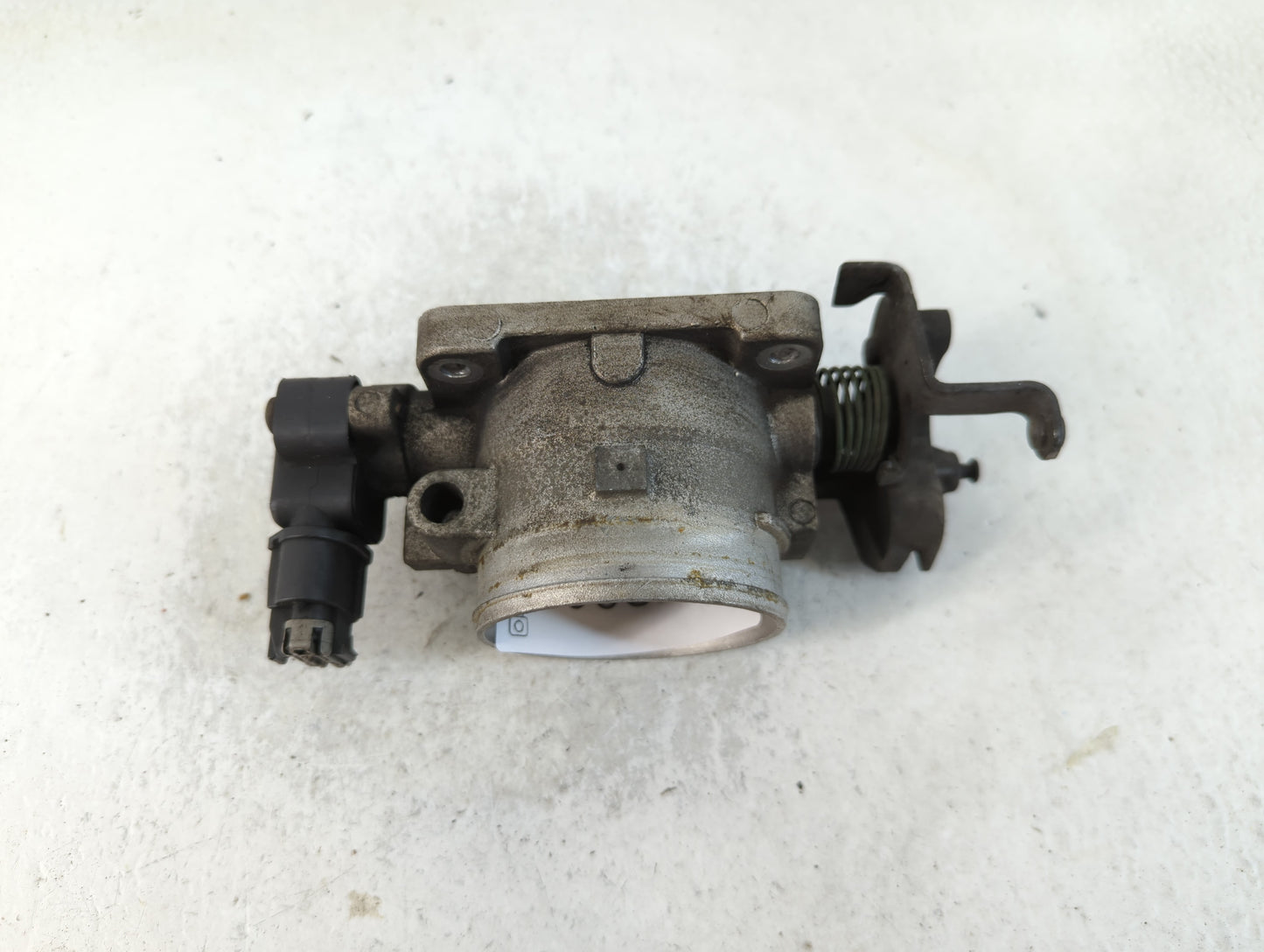 2004 Ford Expedition Throttle Body P/N:032102 3 2L1U-CA Fits Fits 2000 2001 2002 2003 OEM Used Auto Parts - Oemusedautoparts