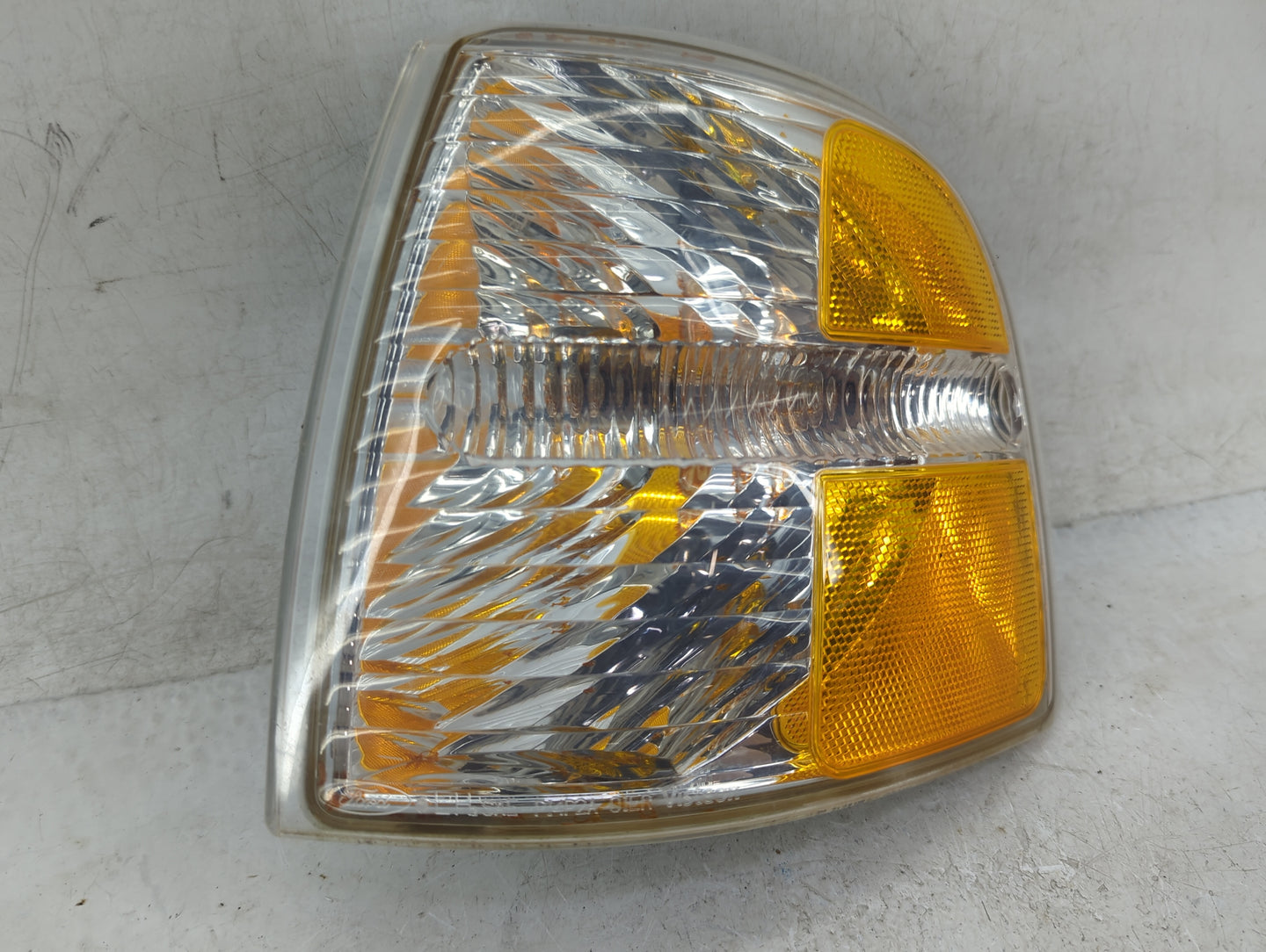 2002-2005 Ford Explorer Driver Left Oem Head Light Headlight Lamp - Oemusedautoparts1.com