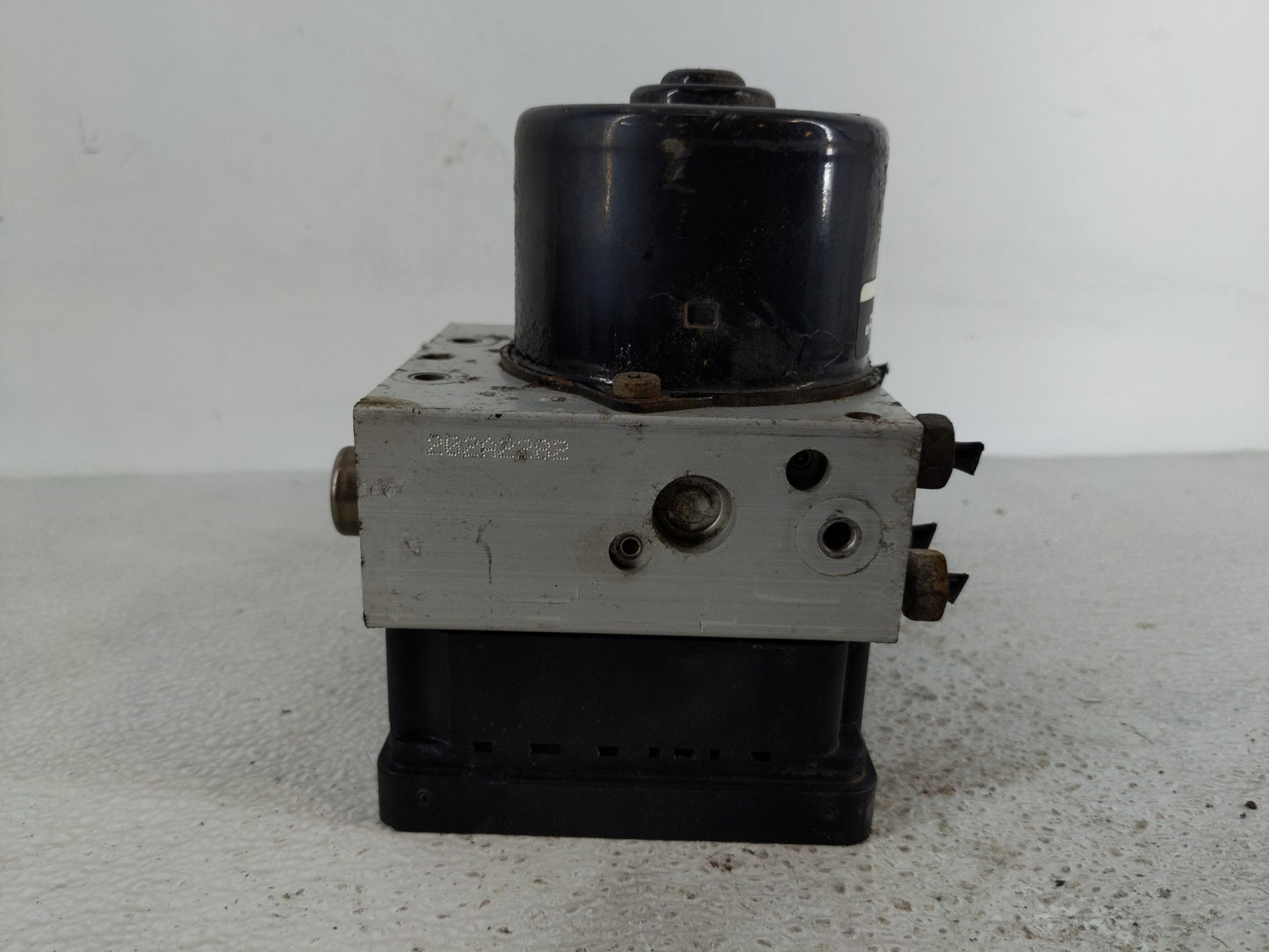 2004 Ford Explorer ABS Pump Control Module Replacement P/N:4L2T-2C219-AD Fits OEM Used Auto Parts - Oemusedautoparts1.com