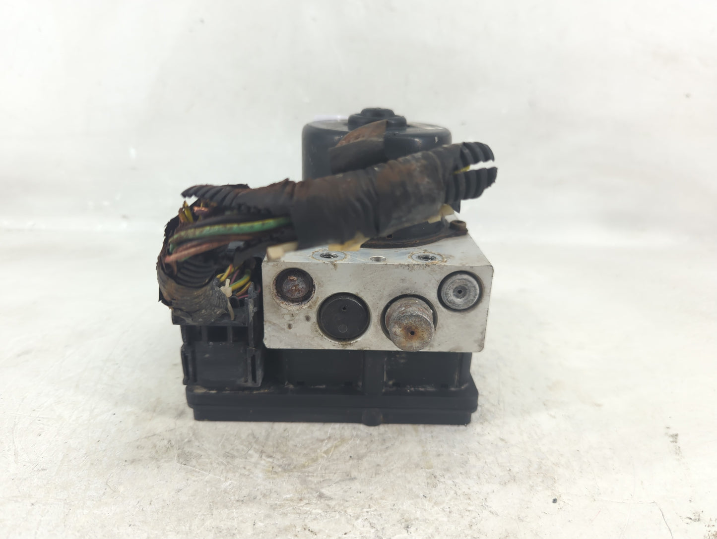 2004 Ford Explorer ABS Pump Control Module Replacement Fits OEM Used Auto Parts - Oemusedautoparts1.com