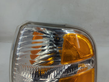 2004-2005 Ford Explorer Driver Left Oem Front Light Lamp 1226249