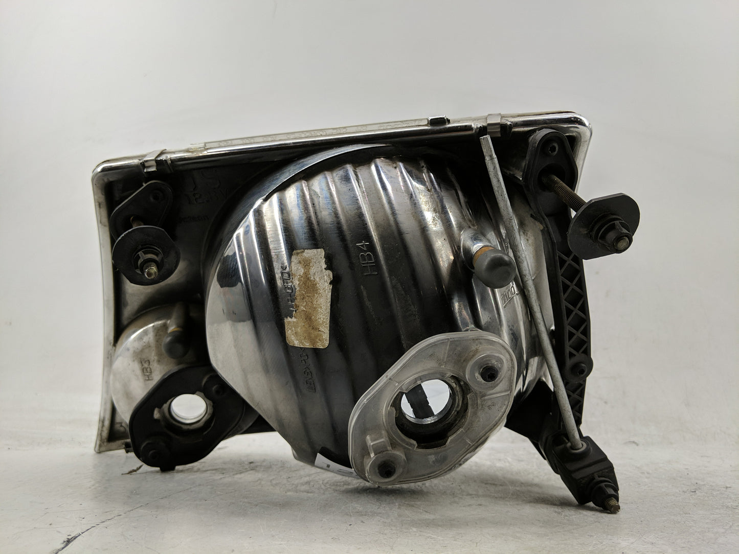 2002-2005 Ford Explorer Passenger Right Oem Head Light Headlight Lamp - Oemusedautoparts1.com