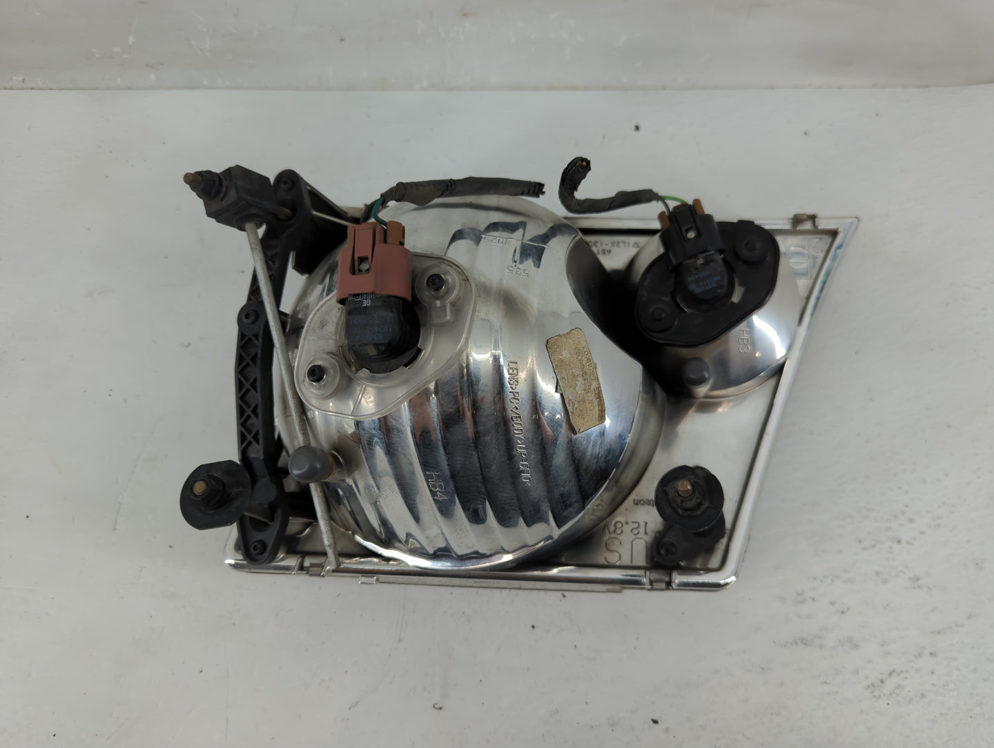 2002-2005 Ford Explorer Passenger Right Oem Head Light Headlight Lamp - Oemusedautoparts1.com