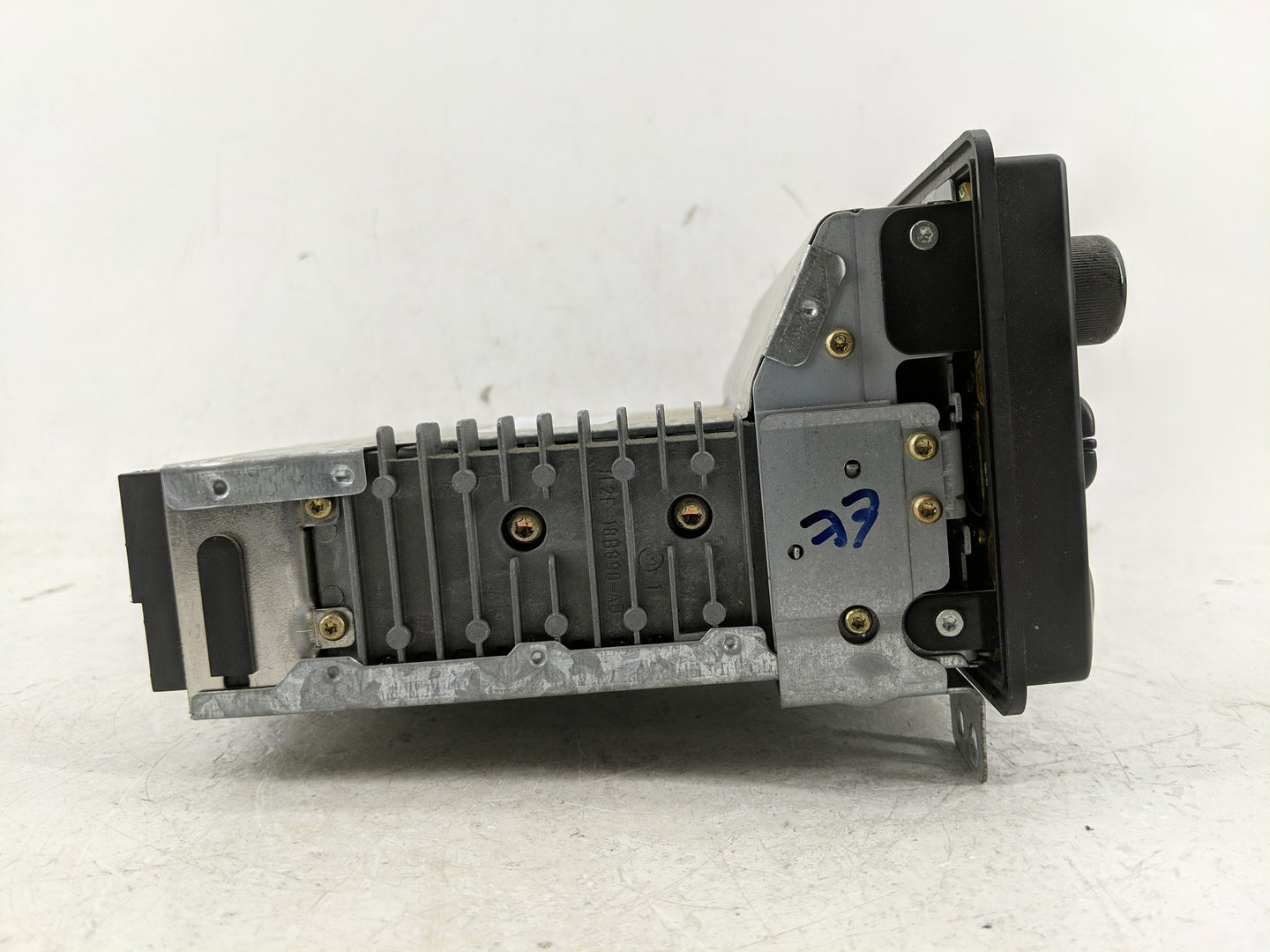 2004 Ford Explorer Radio AM FM Cd Player Receiver Replacement Fits OEM Used Auto Parts - Oemusedautoparts1.com