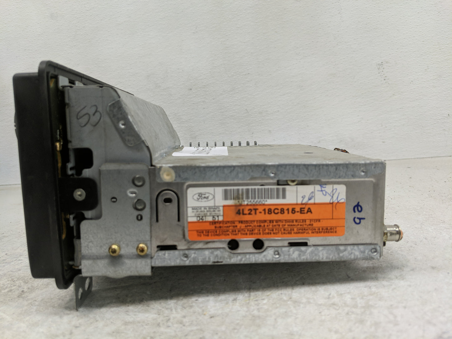 2004-2005 Ford Explorer Radio AM FM Cd Player Receiver Replacement P/N:4L2T-18C815-EA Fits Fits 2001 2002 2003 2004 2005 OEM