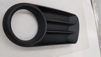 2002-2005 Ford Explorer Front Grille Bumper Not Included - Oemusedautoparts1.com