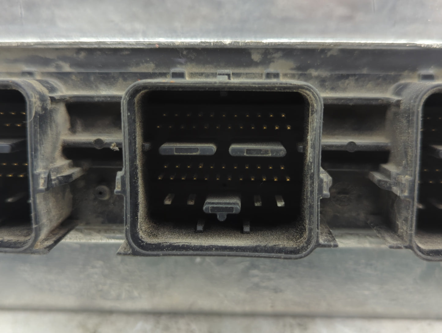 2004 Ford Explorer PCM Engine Control Computer ECU ECM PCU OEM P/N:4L2A-12A650-ADC Fits OEM Used Auto Parts - Oemusedautopar