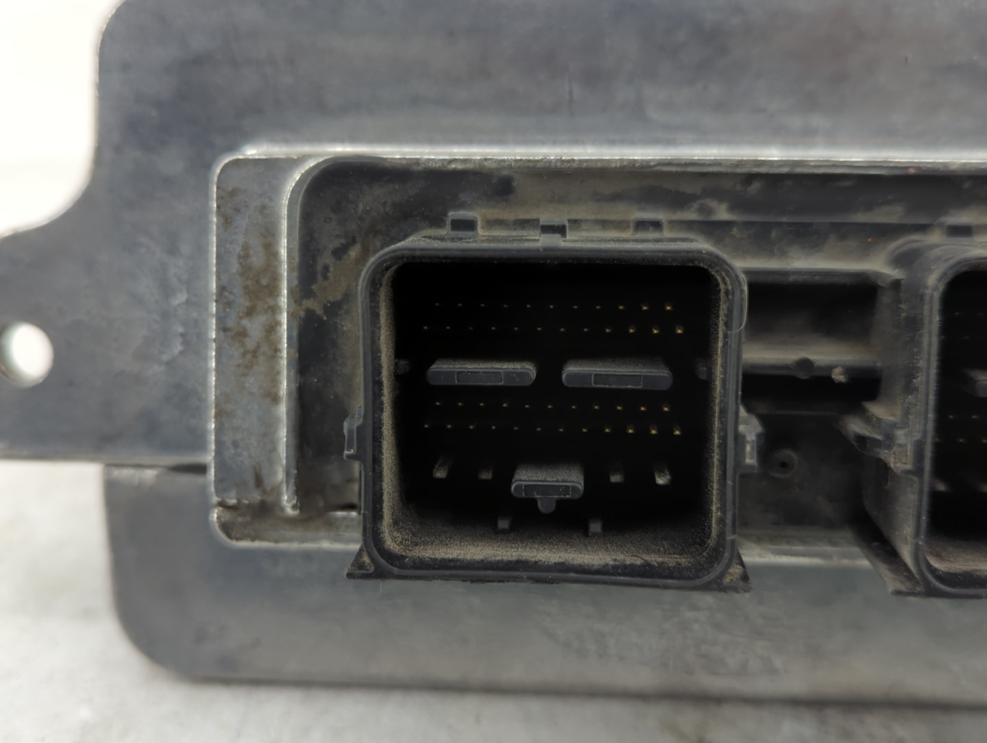 2004 Ford Explorer PCM Engine Control Computer ECU ECM PCU OEM P/N:4L2A-12A650-ADC Fits OEM Used Auto Parts - Oemusedautopar
