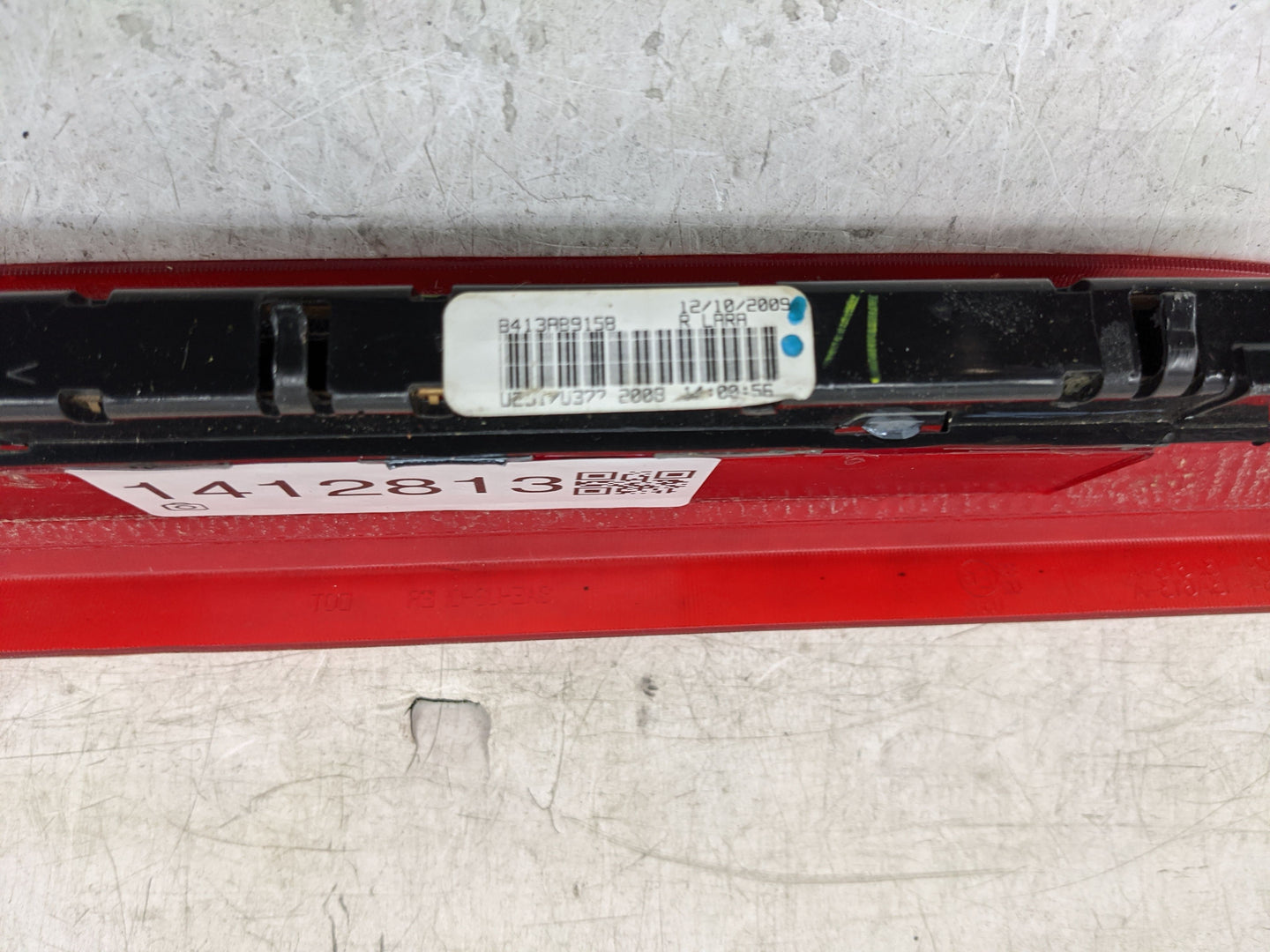 2004 Ford Explorer Third Brake Light Tail Light Fits OEM Used Auto Parts - Oemusedautoparts1.com