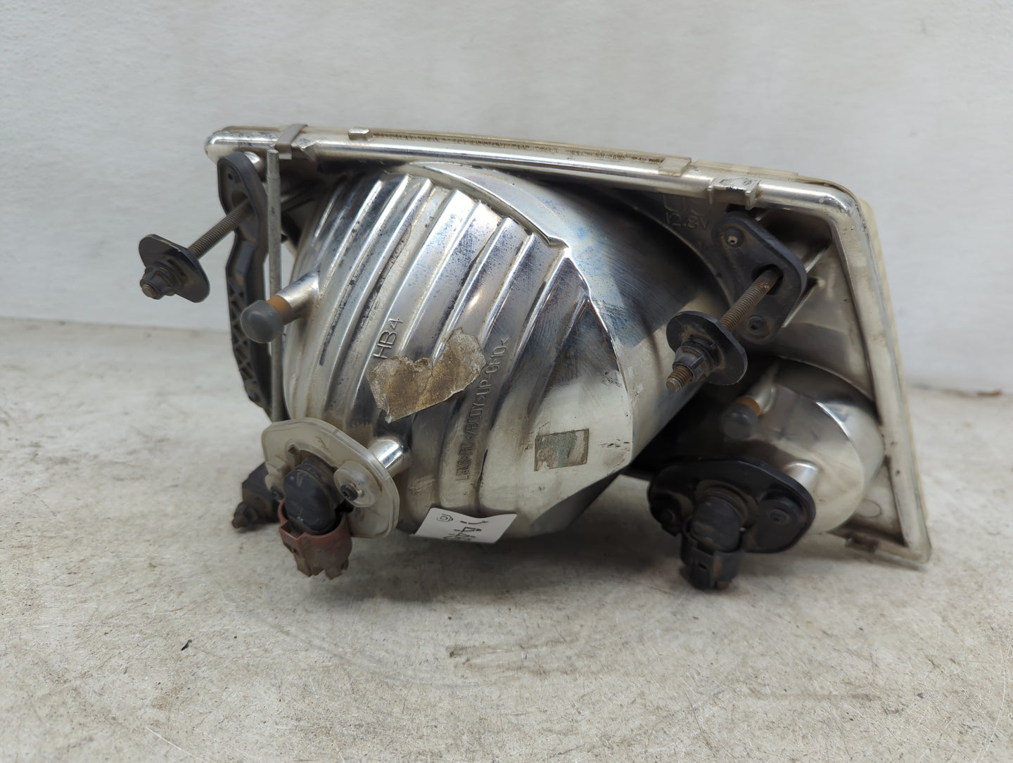 2002-2005 Ford Explorer Driver Left Oem Head Light Headlight Lamp - Oemusedautoparts1.com