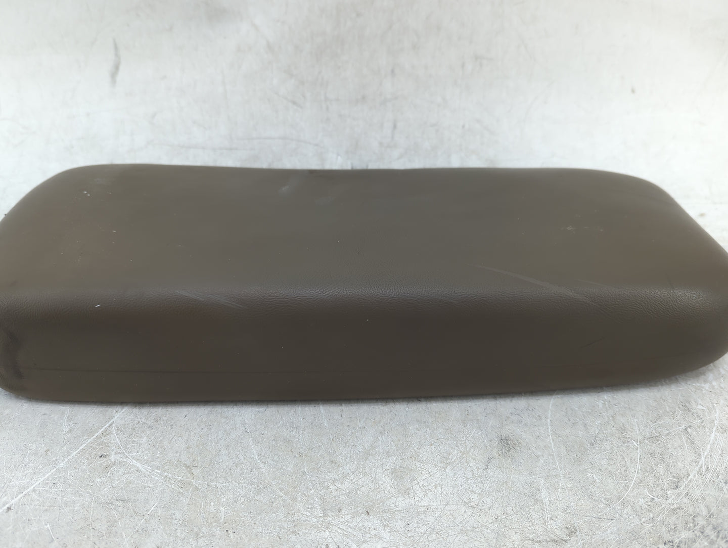 2004 Ford Explorer Center Console Armrest Cover Lid Fits OEM Used Auto Parts - Oemusedautoparts1.com