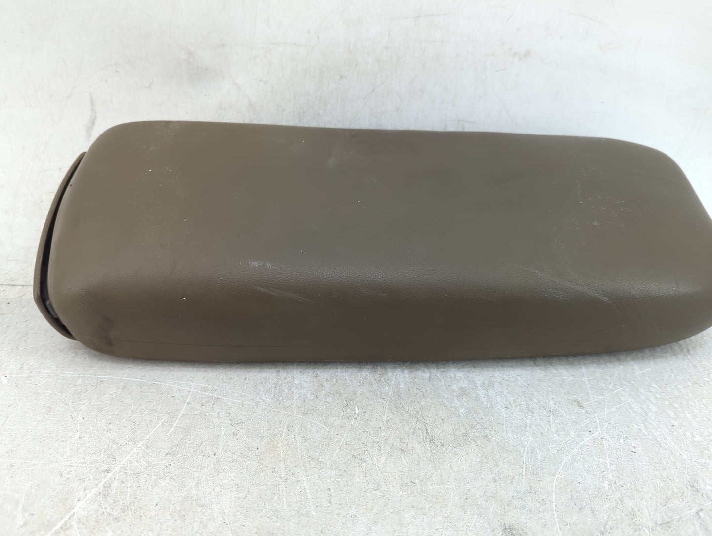 2004 Ford Explorer Center Console Armrest Cover Lid Fits OEM Used Auto Parts - Oemusedautoparts1.com