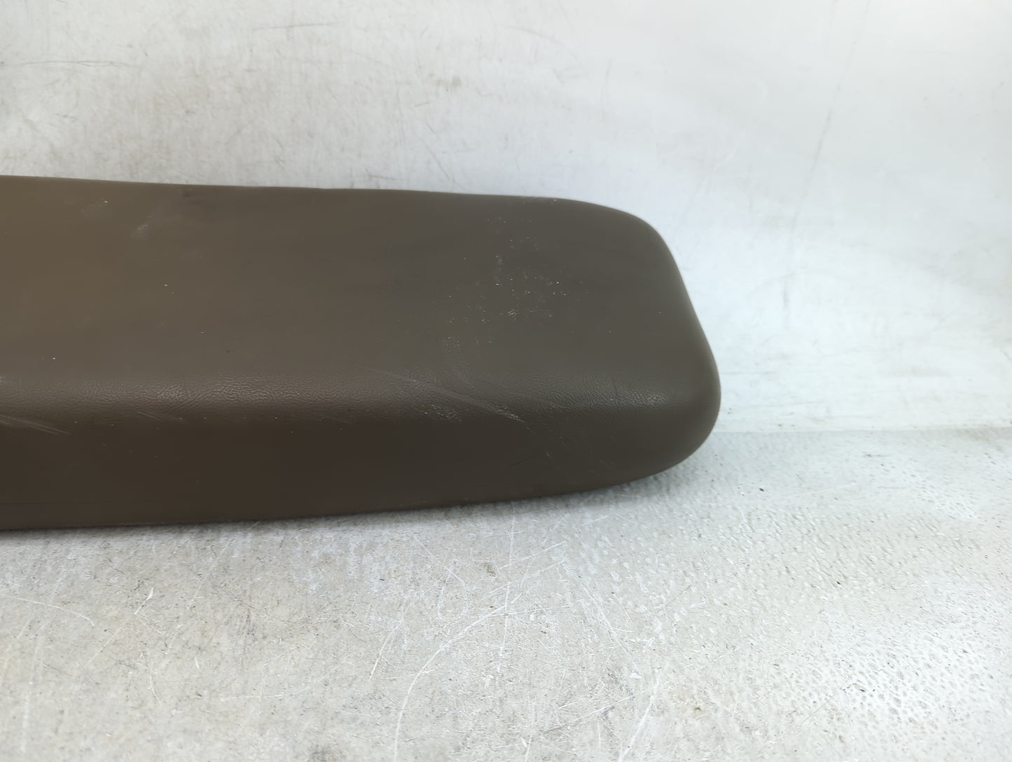 2004 Ford Explorer Center Console Armrest Cover Lid Fits OEM Used Auto Parts - Oemusedautoparts1.com