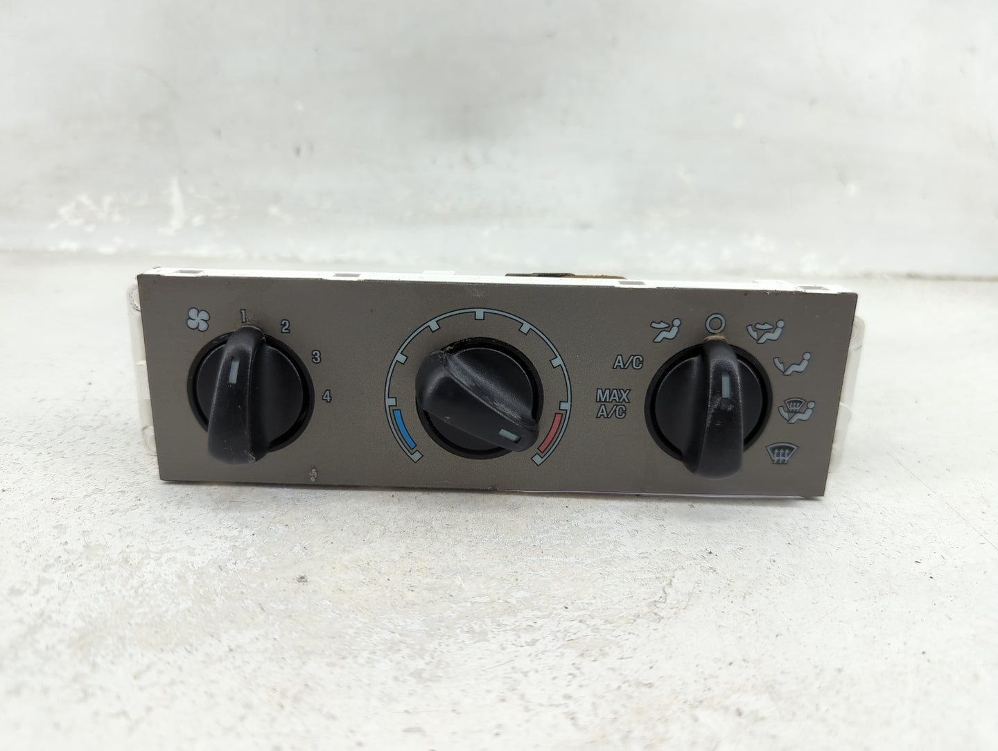 2003-2005 Ford Explorer Climate Control Module Temperature AC/Heater Replacement P/N:XL5H-19C733-BA Fits Fits 2003 2004 2005