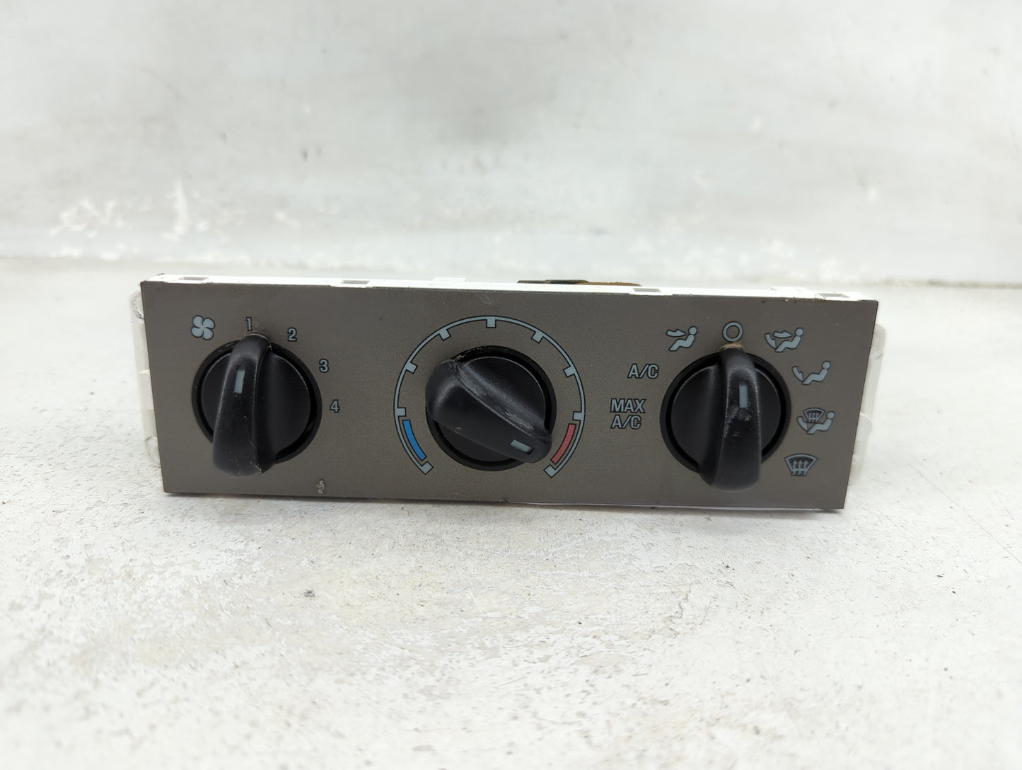 2003-2005 Ford Explorer Climate Control Module Temperature AC/Heater Replacement P/N:XL5H-19C733-BA Fits Fits 2003 2004 2005