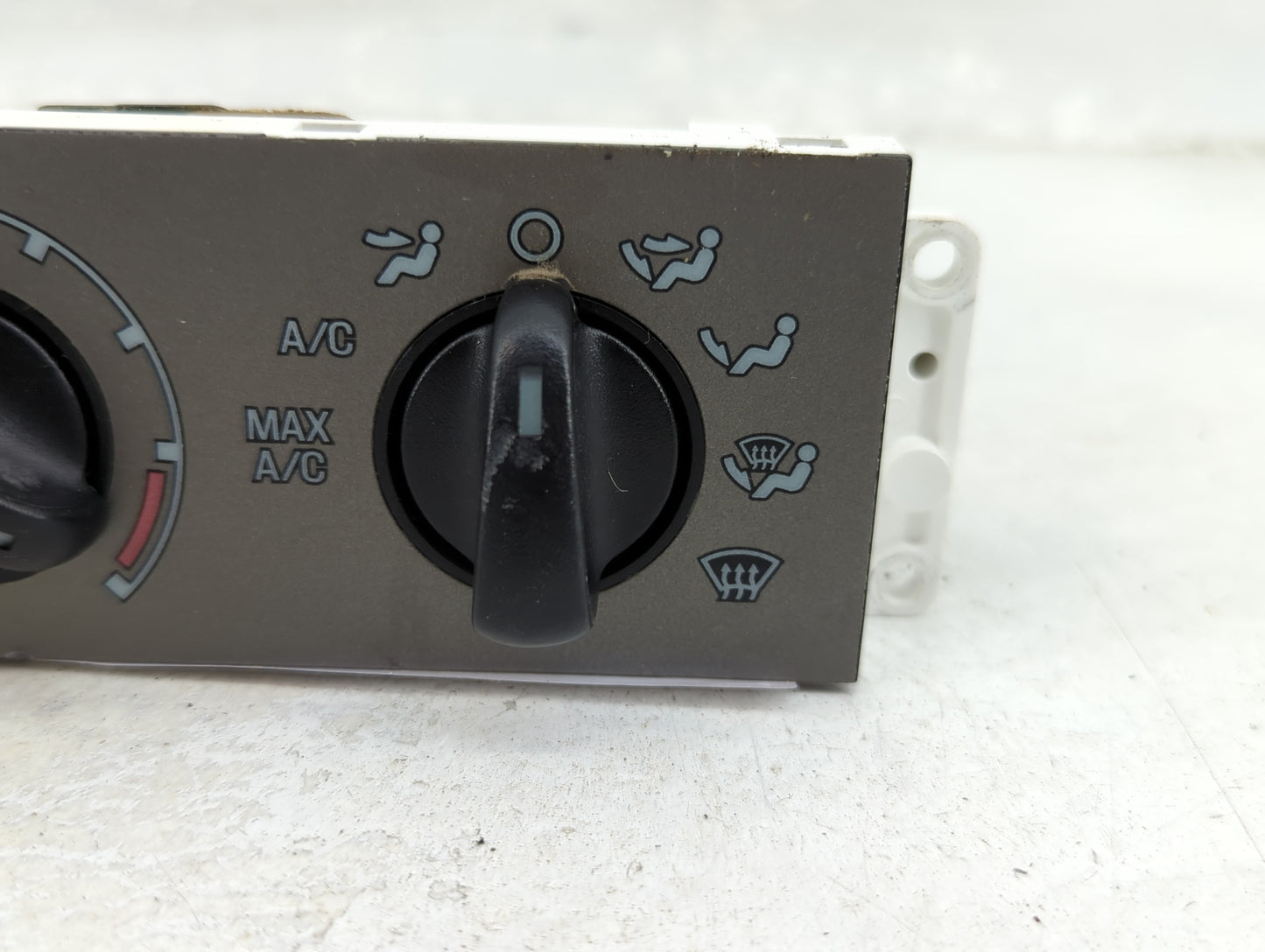 2003-2005 Ford Explorer Climate Control Module Temperature AC/Heater Replacement P/N:XL5H-19C733-BA Fits Fits 2003 2004 2005