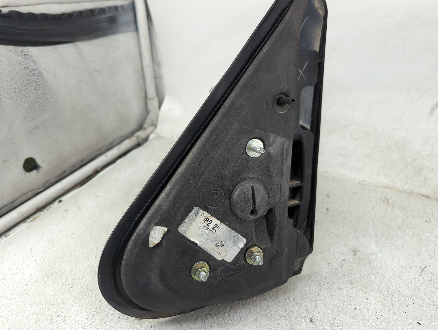 2001-2005 Ford Explorer Passenger Side View Mirror - Right Door Mirror OEM Used - Oemusedautoparts1.com