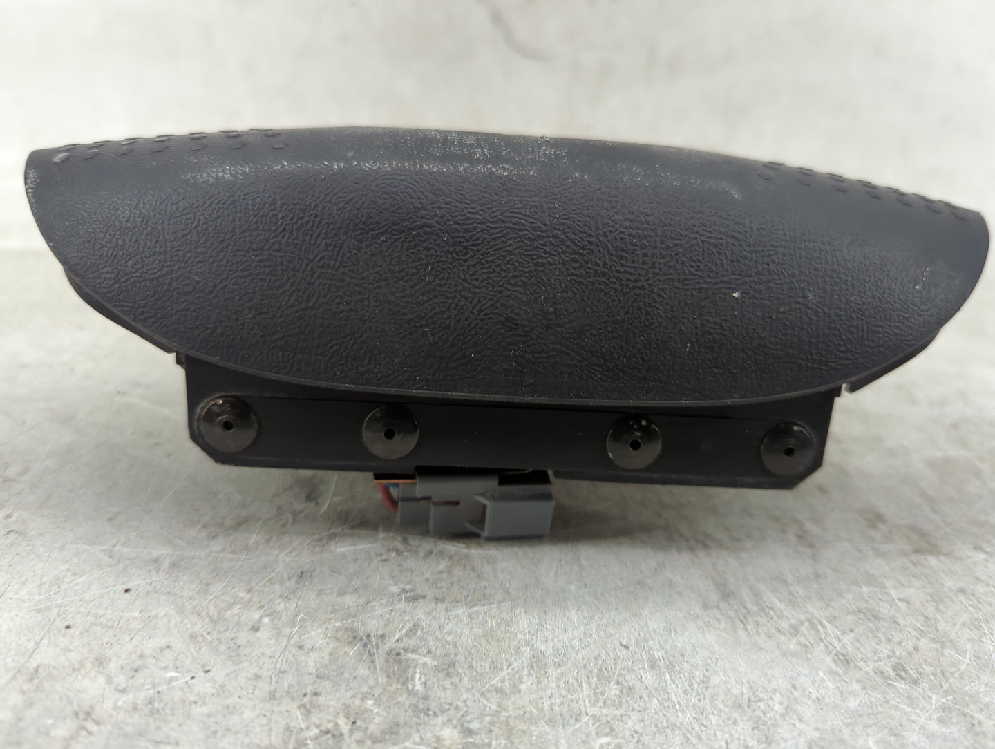 2004 Ford Explorer Air Bag Driver Left Steering Wheel Mounted - Oemusedautoparts1.com