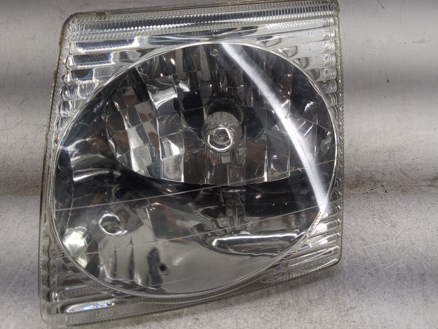 2004 Ford Explorer Driver Left Oem Front Light Lamp - Oemusedautoparts1.com