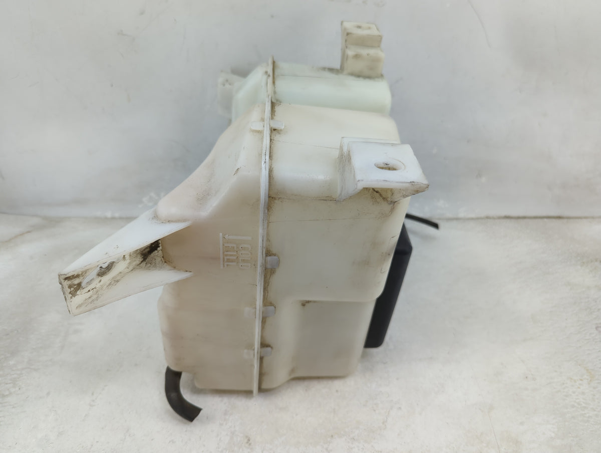 Ford Explorer Windshield Washer Fluid Reservoir Bottle Oem 1459284 - Oemusedautoparts1.com