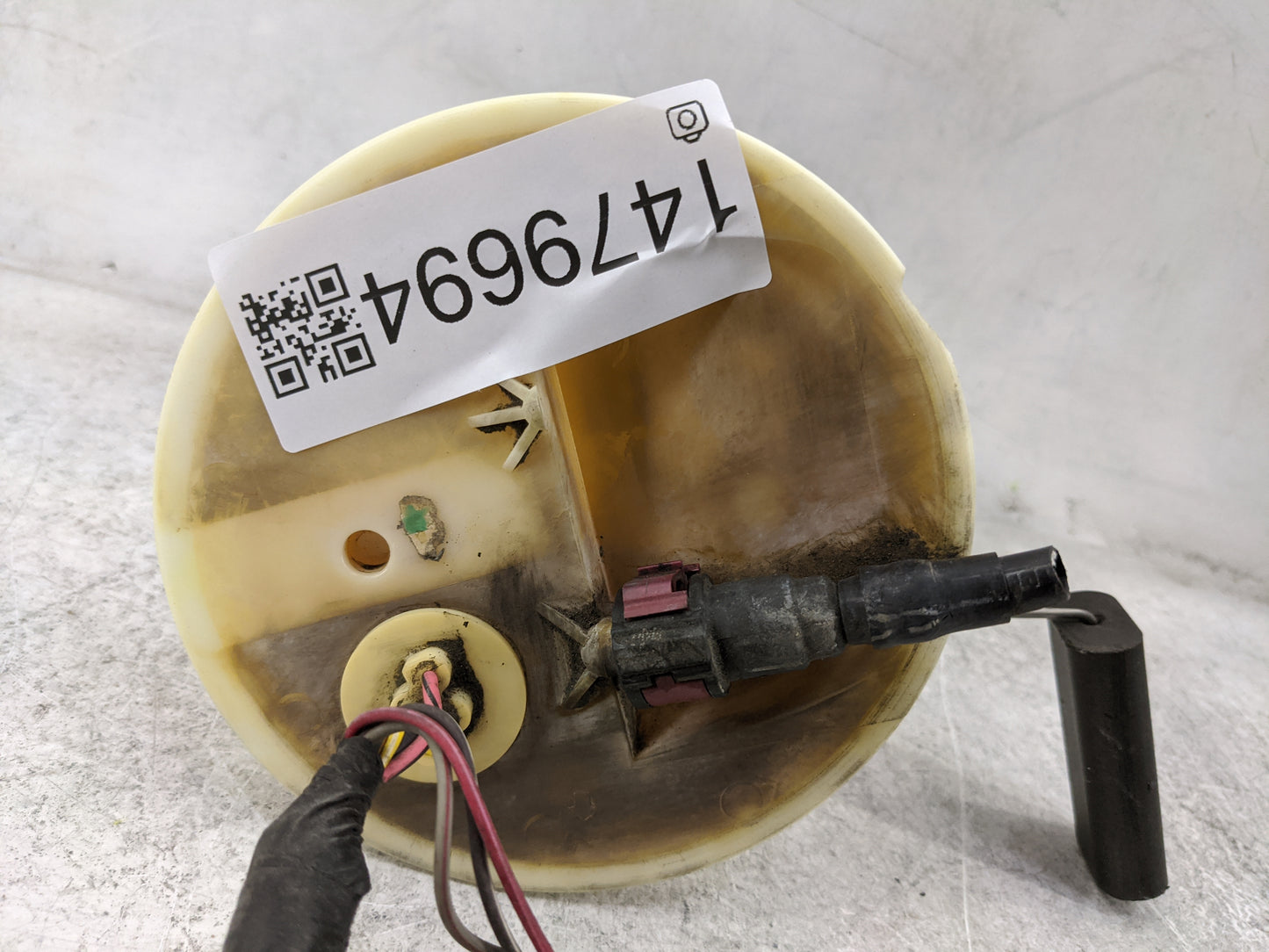 2004-2004 Ford Explorer Electrical Gas Fuel Pump Assembly - Oemusedautoparts1.com