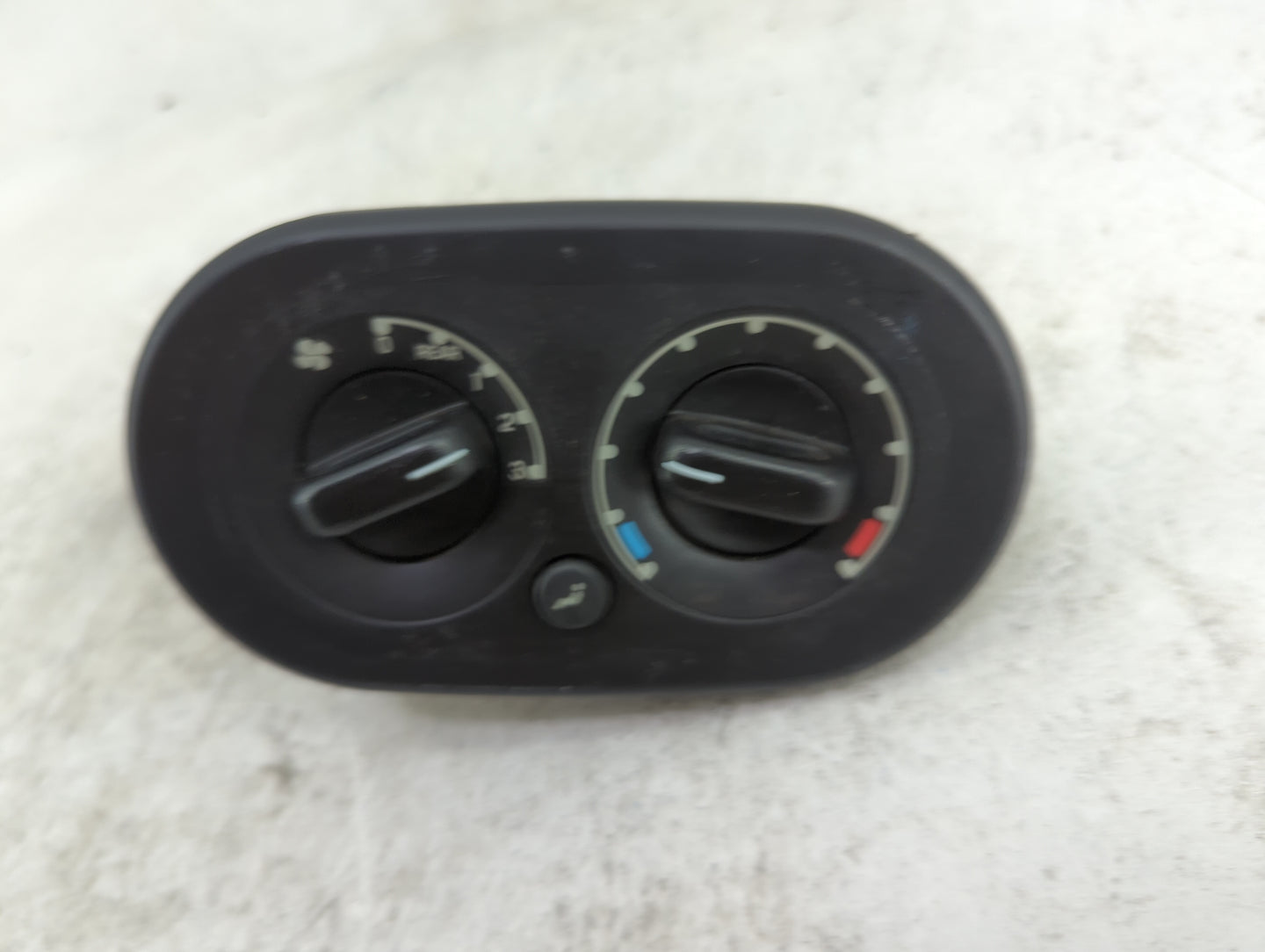 2002-2005 Ford Explorer Climate Control Module Temperature AC/Heater Replacement Fits Fits 2002 2003 2004 2005 OEM Used Auto