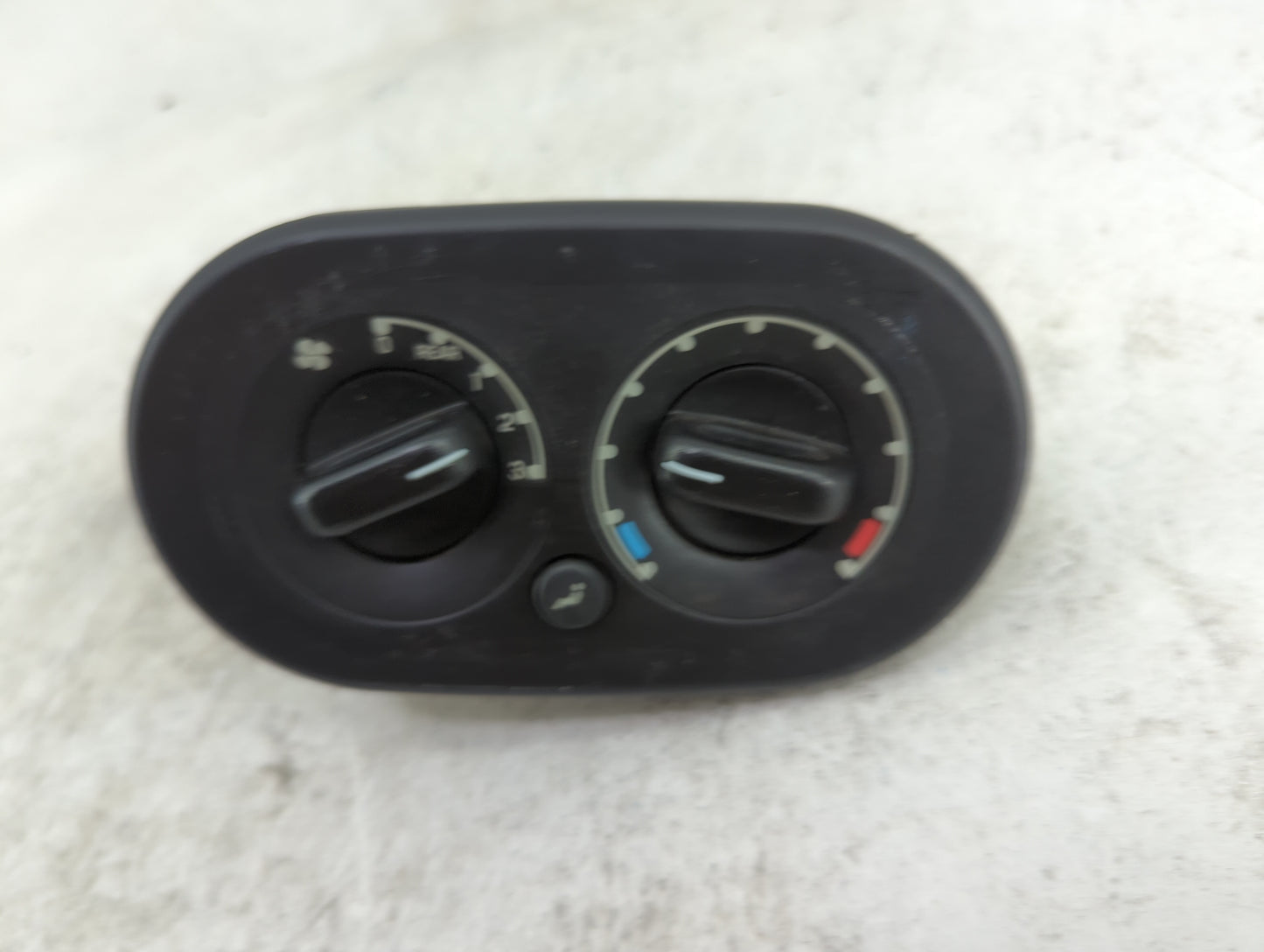 2002-2005 Ford Explorer Climate Control Module Temperature AC/Heater Replacement Fits Fits 2002 2003 2004 2005 OEM Used Auto