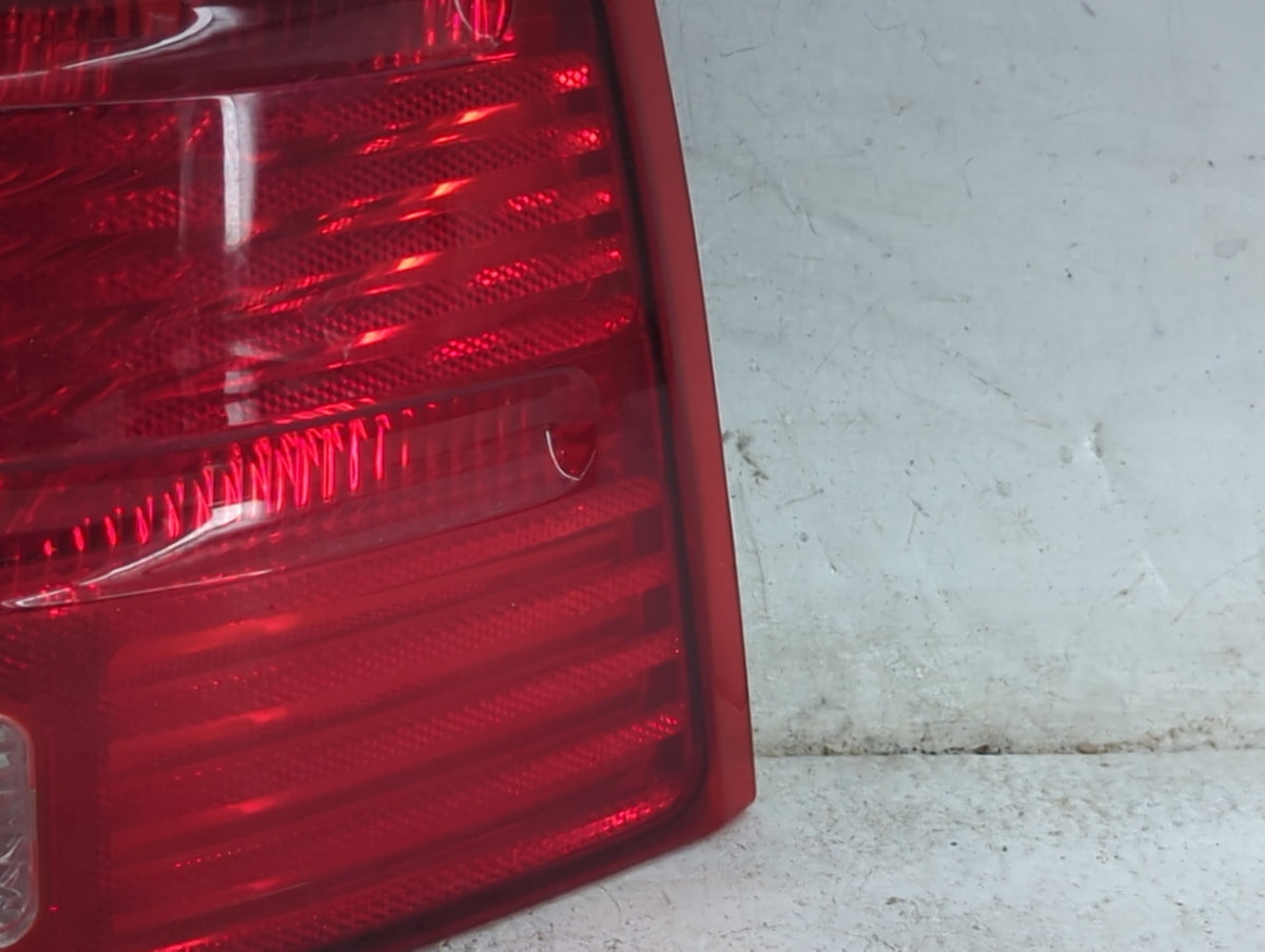 2004 Ford Explorer Tail Light Assembly Passenger Right OEM P/N:FR401-U000R Fits OEM Used Auto Parts - Oemusedautoparts1.com