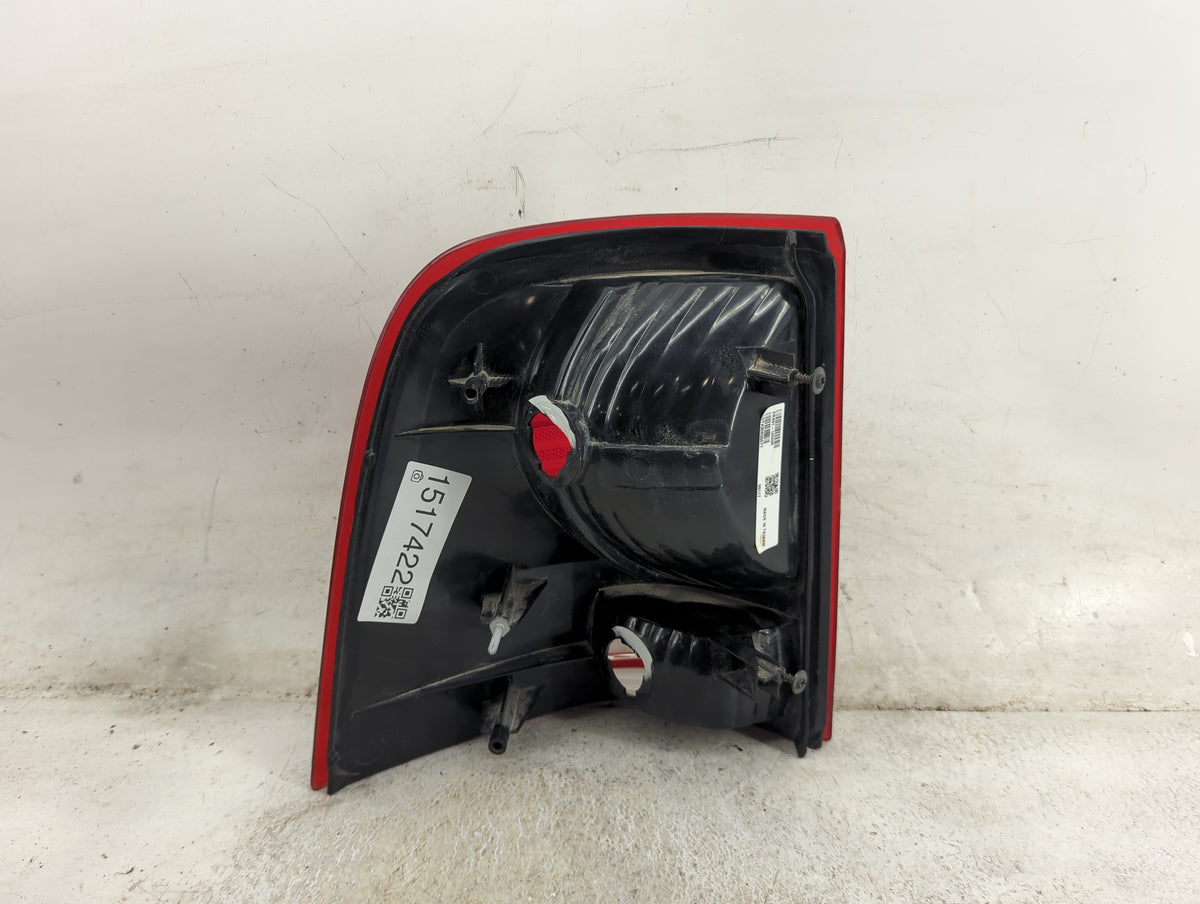 2004 Ford Explorer Tail Light Assembly Passenger Right OEM P/N:FR401-U000R Fits OEM Used Auto Parts - Oemusedautoparts1.com
