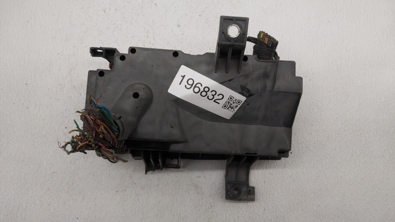 2002-2010 Ford Explorer Fusebox Fuse Box Panel Relay Module P/N:6L2T-14398-TL 6L2T-14398-XL Fits OEM Used Auto Parts - Oemus