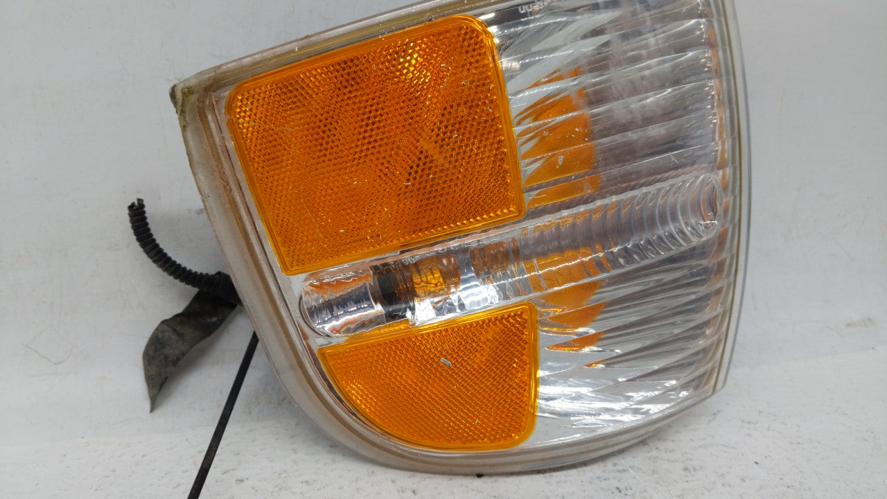 2004-2005 Ford Explorer Driver Left Oem Front Light Lamp - Oemusedautoparts1.com
